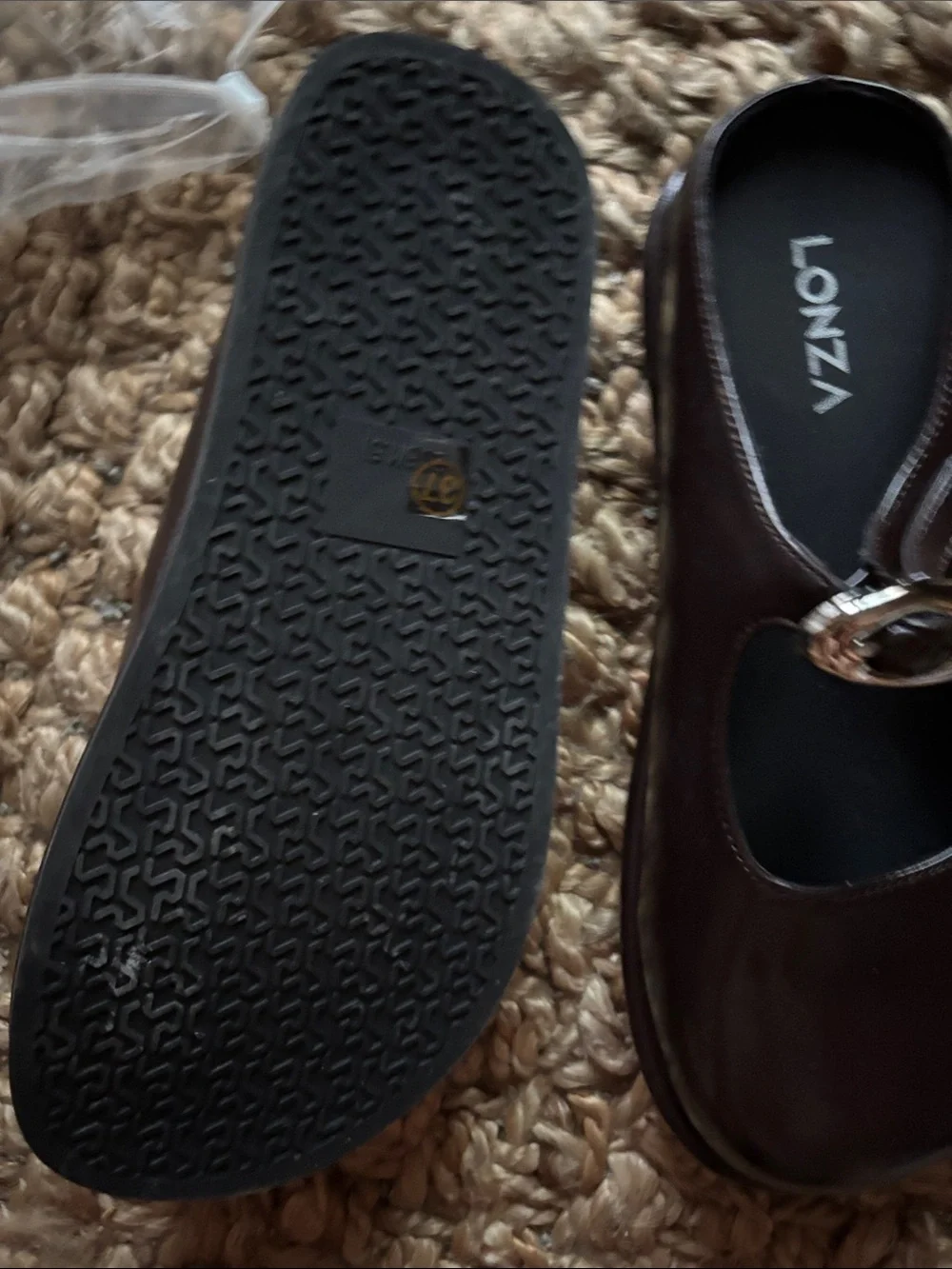 LONZA SZ 37 US 6 SANDAL NWOB